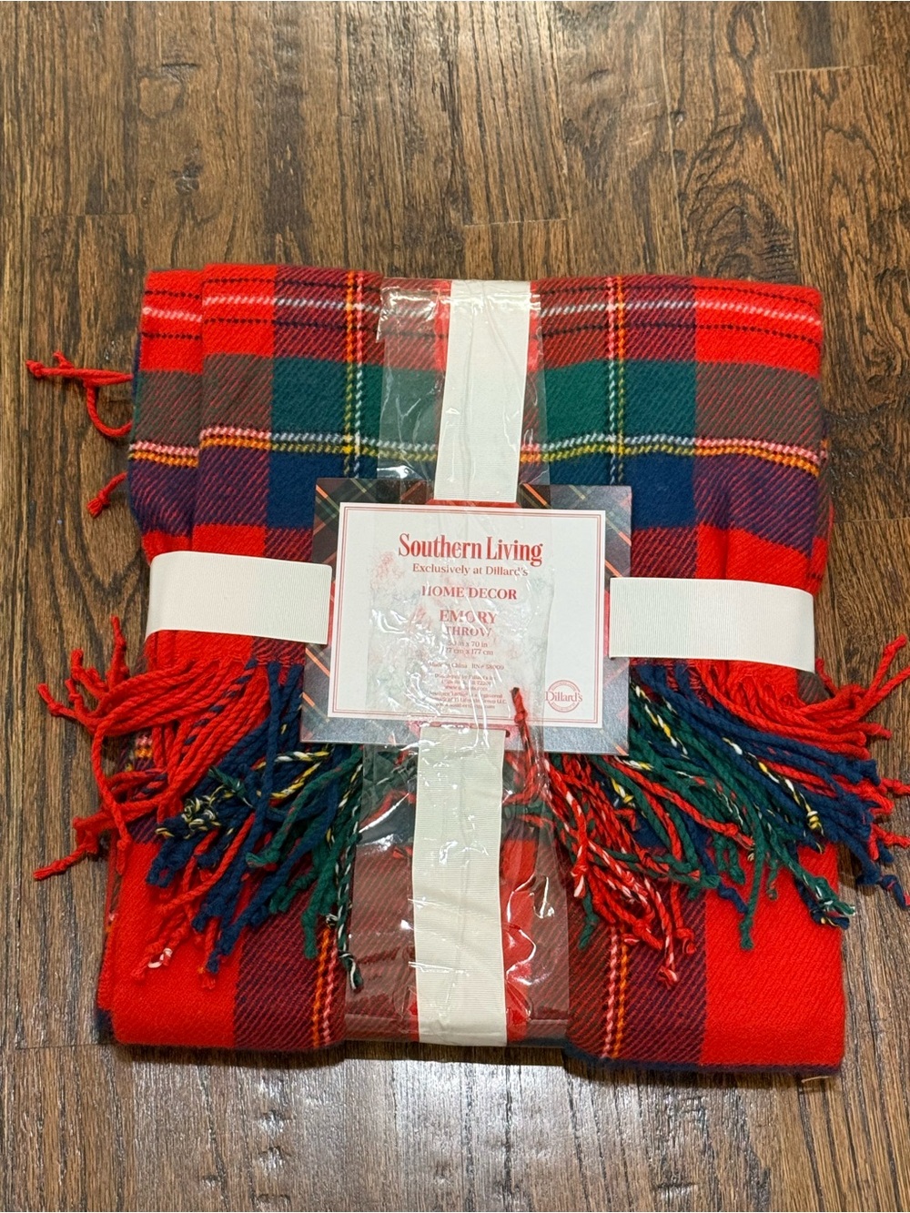 NWT Southern Living Emory Plaid Throw Blanket Red Green Fringe 50x70